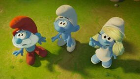Papa Smurf (John Goodman), No Name (James Corden) and Smurfette (Rihanna) in Smurfs
